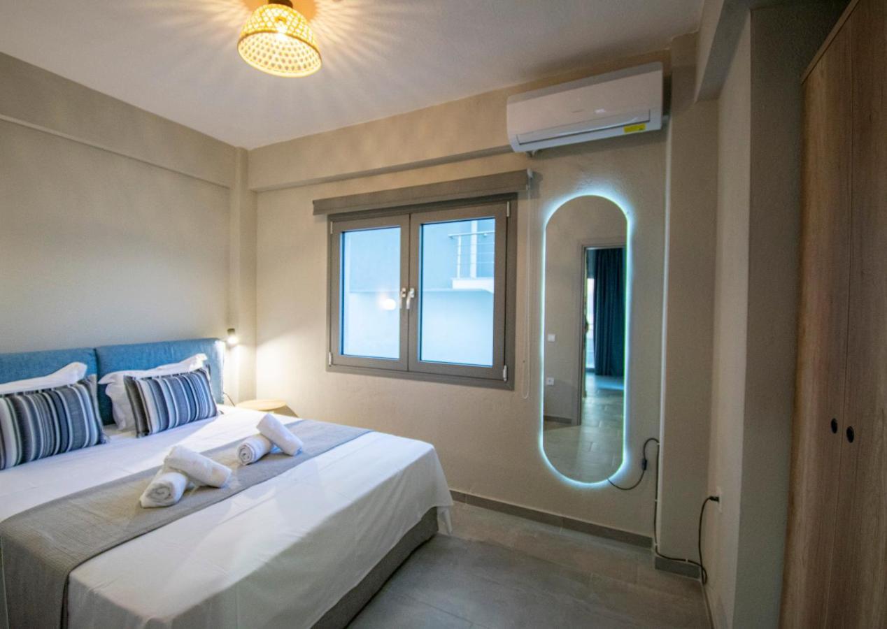 Heraclea Luxury Suites Nea Irakleia Extérieur photo