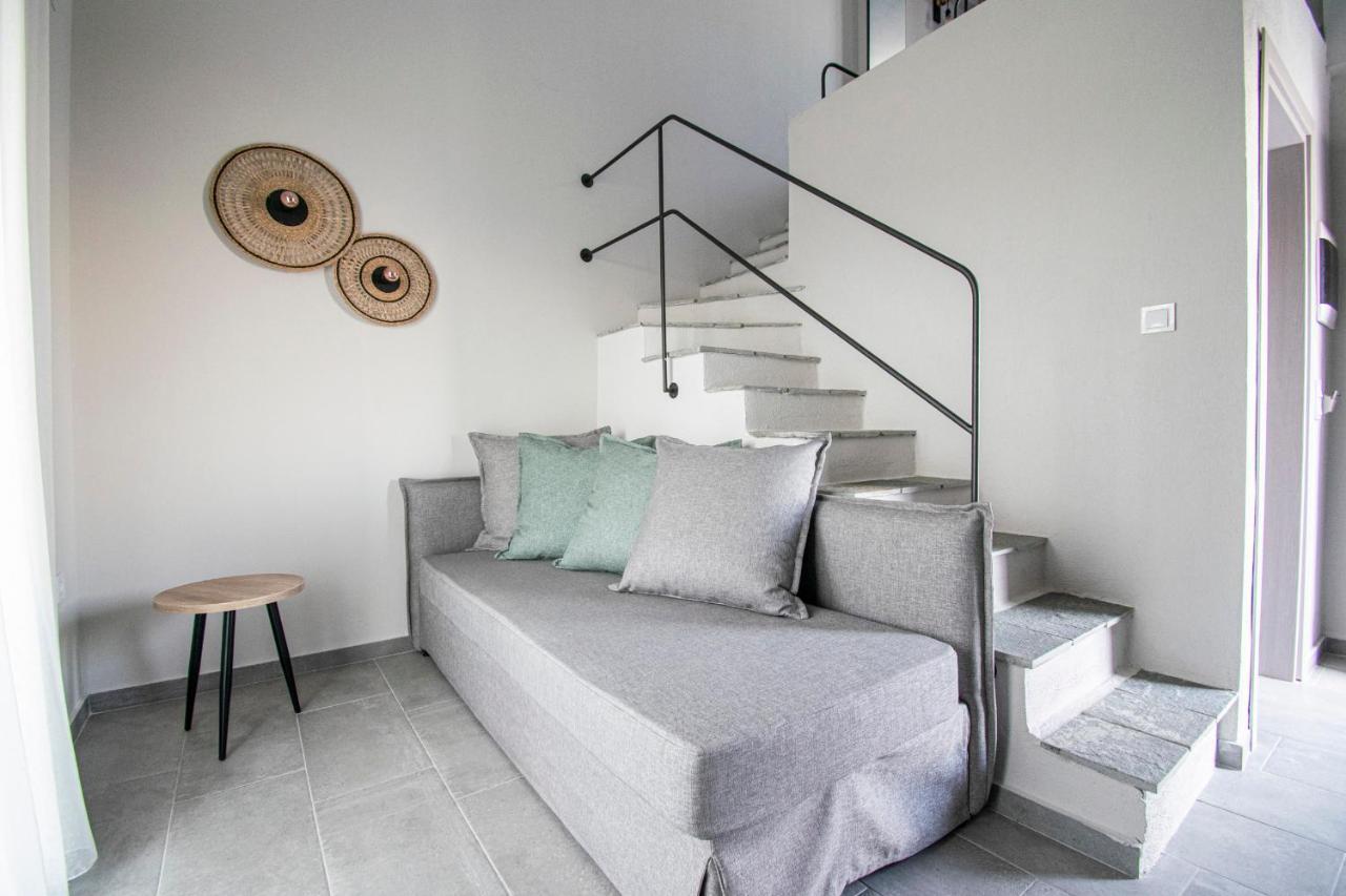 Heraclea Luxury Suites Nea Irakleia Extérieur photo