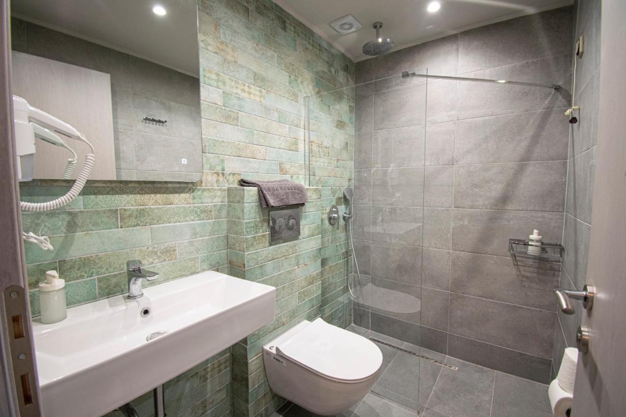 Heraclea Luxury Suites Nea Irakleia Extérieur photo